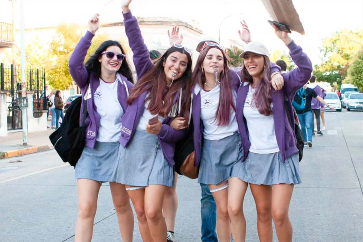 Fotos del nivel egresados colegio privado Libertas